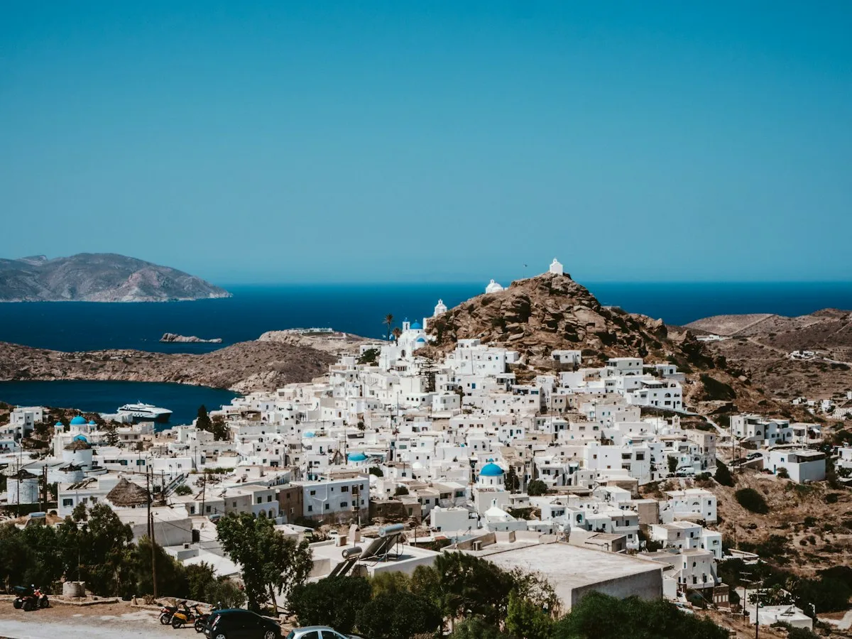 Σπίτια δίπλα στη θάλασσα